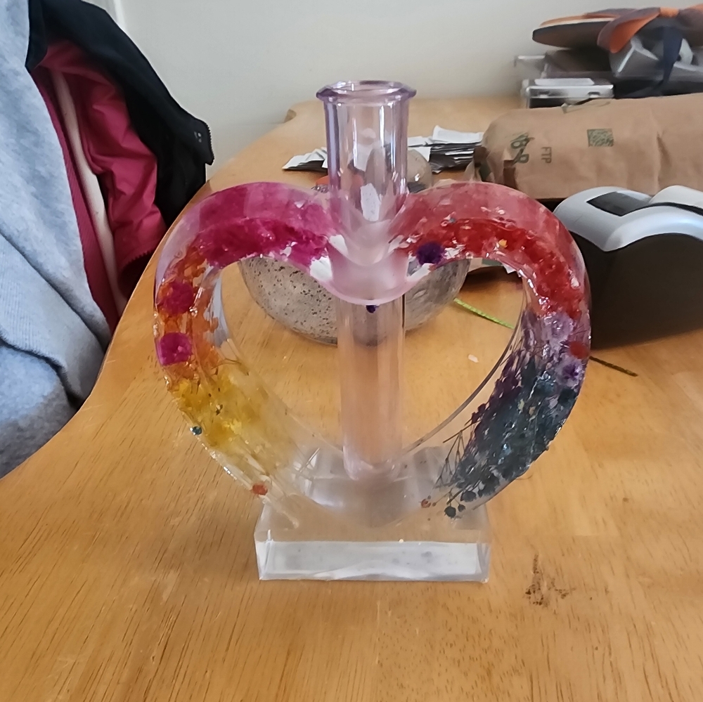 Red and Pink Heart-Shaped resin Art Sculpture